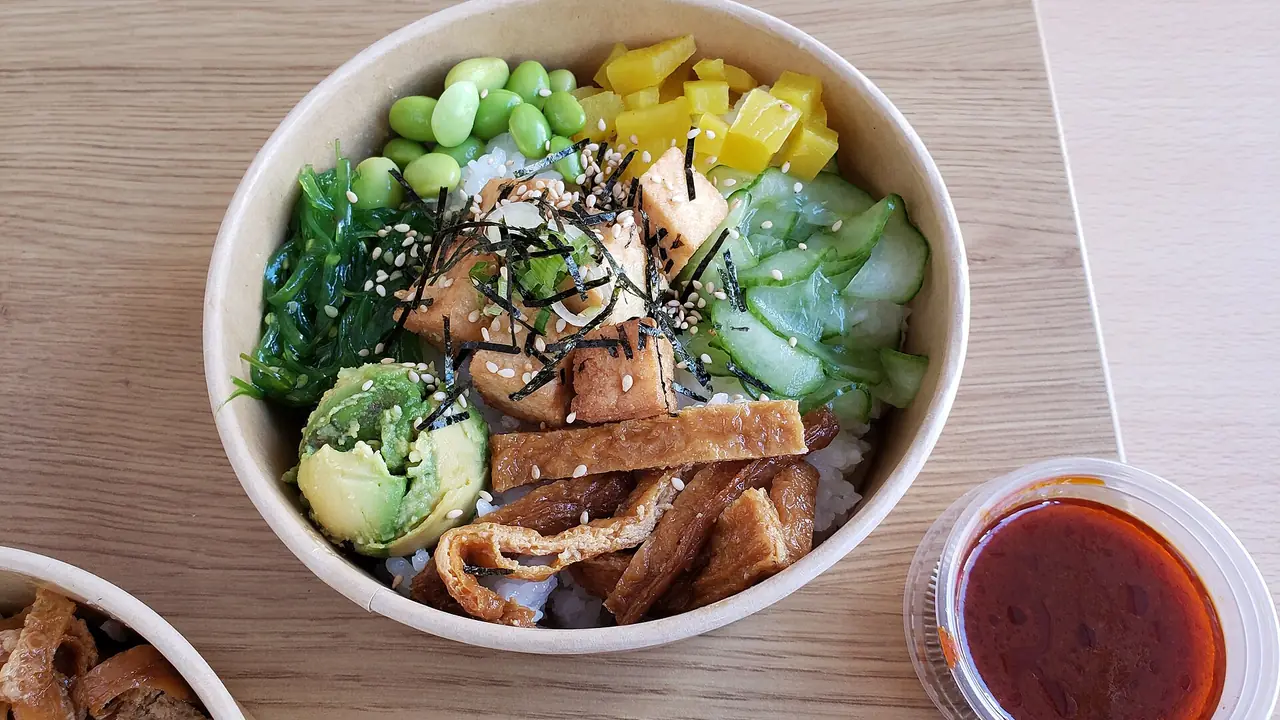 Symbolbild: Salat & Bowls