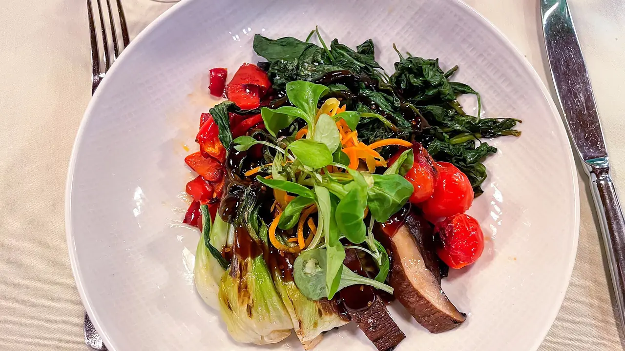 Symbolbild: Salat & Bowls
